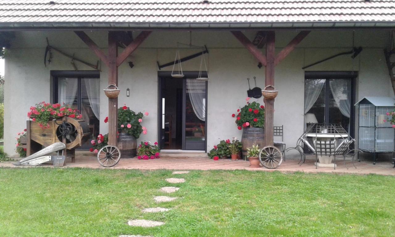 Chambre D'Hotes Des Poisets Crotenay Екстериор снимка